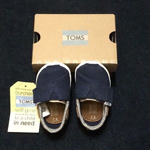 Toms Bimini Navy Canvas and Striped Baby Shoes 3T